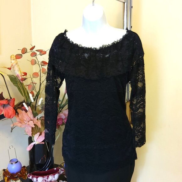NWT Simon Chang Women’s Black Lace Ruffle Scoop Neck Blouse Top 3/4 Sleeve - Picture 2 of 11